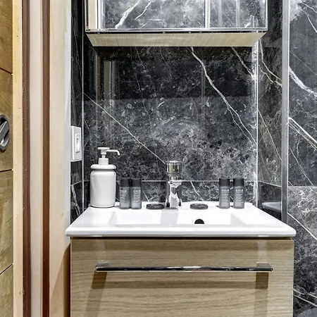 Apartament Byron Au Coeur Des Champs-elysees