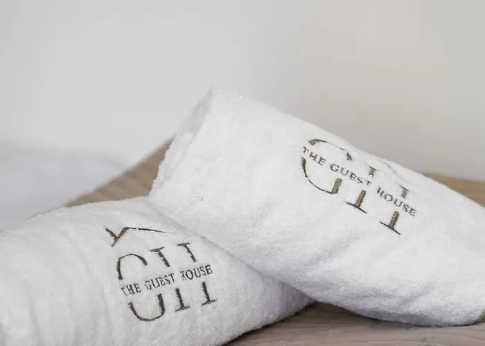 Byron Au Coeur Des Champs-elysees * Paryż