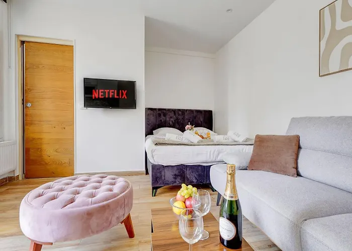 Byron Au Coeur Des Champs-elysees Apartament