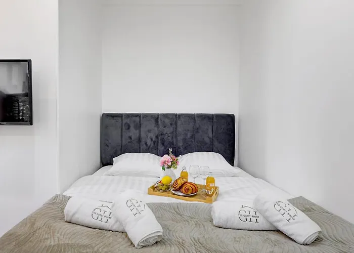 Byron Au Coeur Des Champs-elysees Apartament